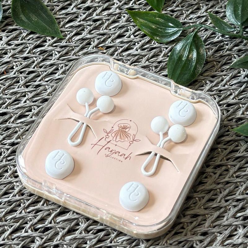 The Hayaah Hold Box - Travel Size Magnet Set with 4 Strong Embossed Magnets & 2 Hijab Grips for Secure Hold