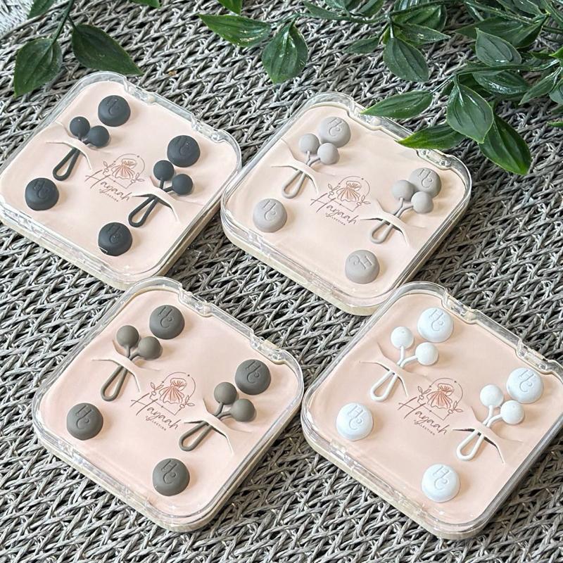The Hayaah Hold Box - Travel Size Magnet Set with 4 Strong Embossed Magnets & 2 Hijab Grips for Secure Hold