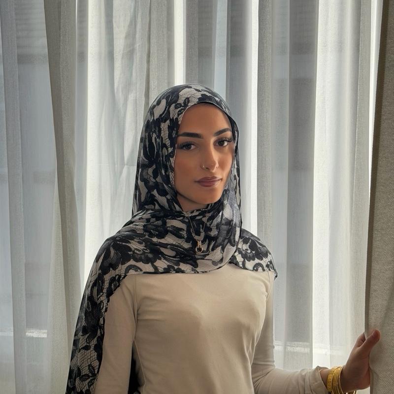 Hayaah Fleurelle Lace Print Hijab 180x70cm
