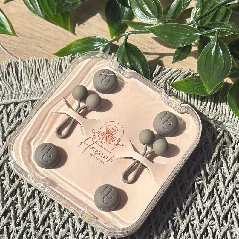 The Hayaah Hold Box - Travel Size Magnet Set with 4 Strong Embossed Magnets & 2 Hijab Grips for Secure Hold